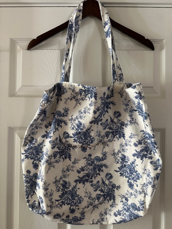 LoveShackFancy Handbags - LoveShackFancy x BeachRiot Large Cotton Tote! NWOT